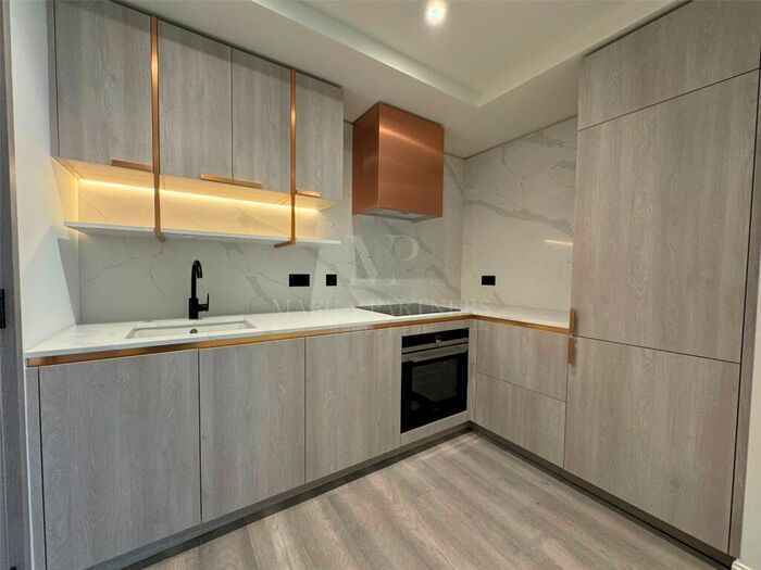 Apartment To Rent In The Aspen, Marsh Wall, London, E14