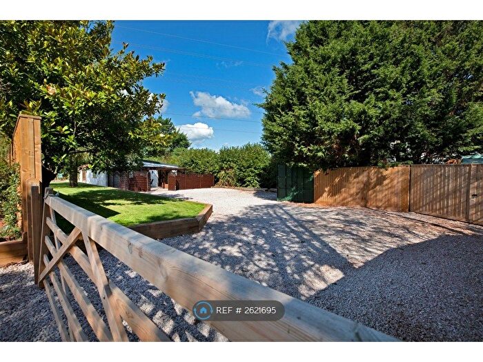 3 Bedroom Bungalow To Rent In Edginswell Lane, Torquay, TQ2