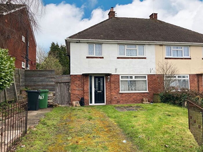 3 Bedroom Semi Detached House For Sale In Cradley Road, Netherton, Dudley, DY2