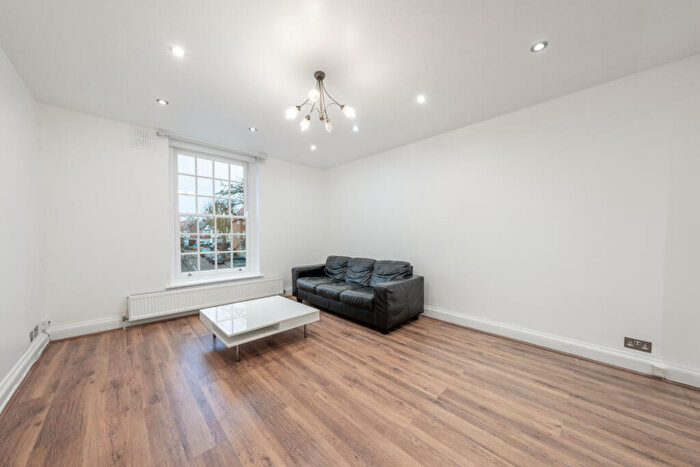 2 Bedroom Apartment To Rent In Belmont Court, Finchley Road, London, NW11