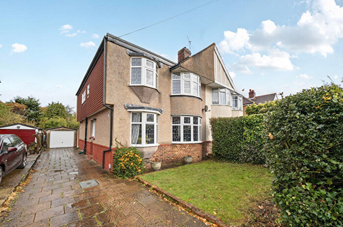 4 Bedroom Semi-Detached House For Sale In Hurst Road, Sidcup, DA15