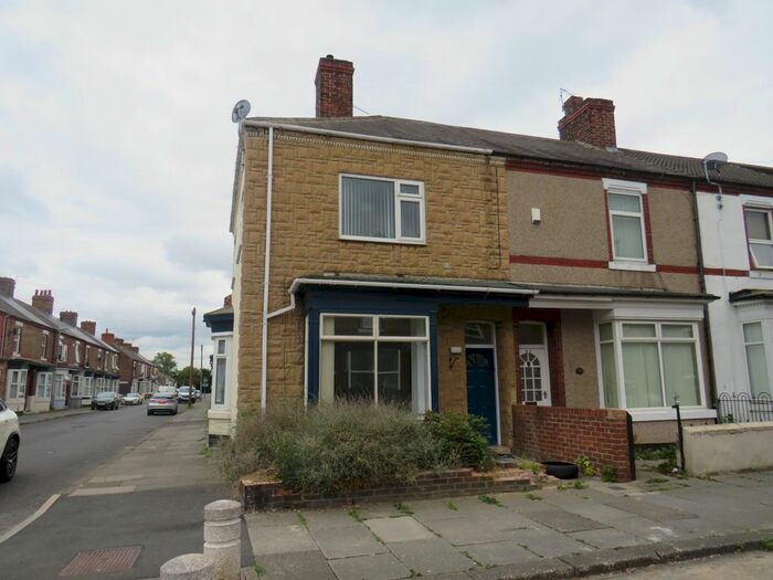 3 Bedroom End Of Terrace House To Rent In Mansfield Avenue, Thornaby, Stockton-On-Tees, TS17