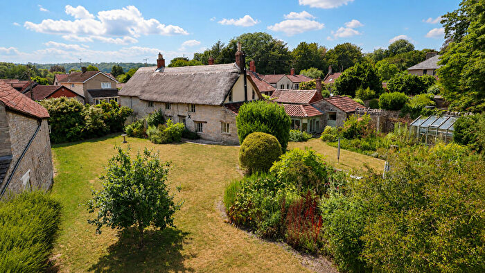 4 Bedroom Detached House For Sale In High Street, Butleigh, BA6
