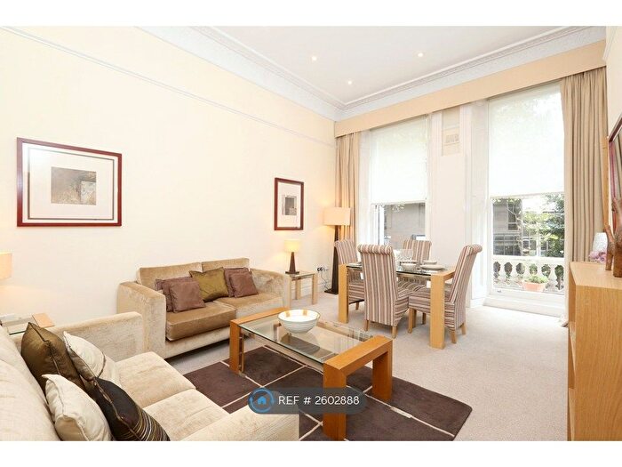 2 Bedroom Flat To Rent In Ashburn Gardens, London, SW7