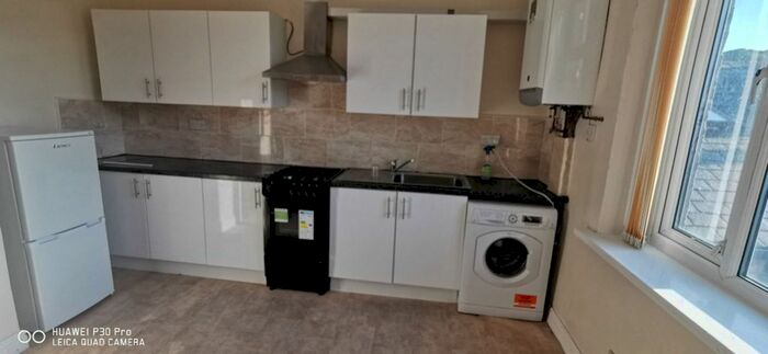 2 Bedroom Flat To Rent In Mill Hey, Haworth, Keighley, BD22