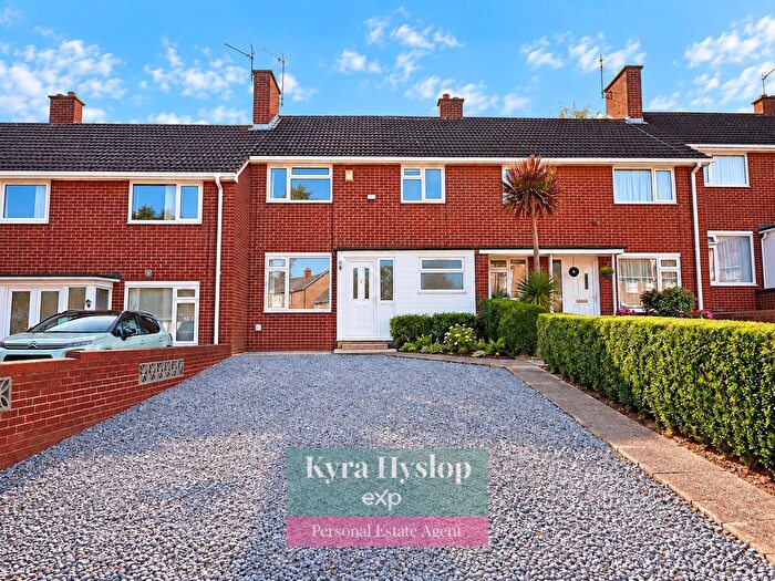3 Bedroom Terraced House For Sale In King Arthurs Road, Exeter, EX4
