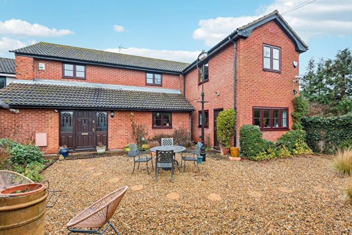 4 Bedroom Detached House For Sale In Arlesey Road, Ickleford, Hitchin, SG5