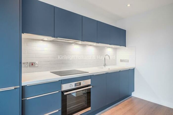 2 Bedroom Apartment To Rent In Beckenham Road Beckenham, BR3
