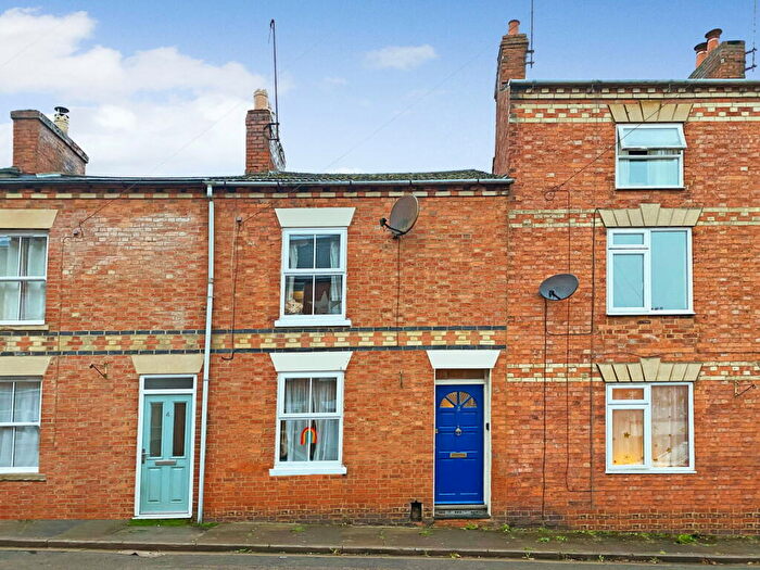 2 Bedroom Terraced House To Rent In Marlborough Place, Banbury, OX16