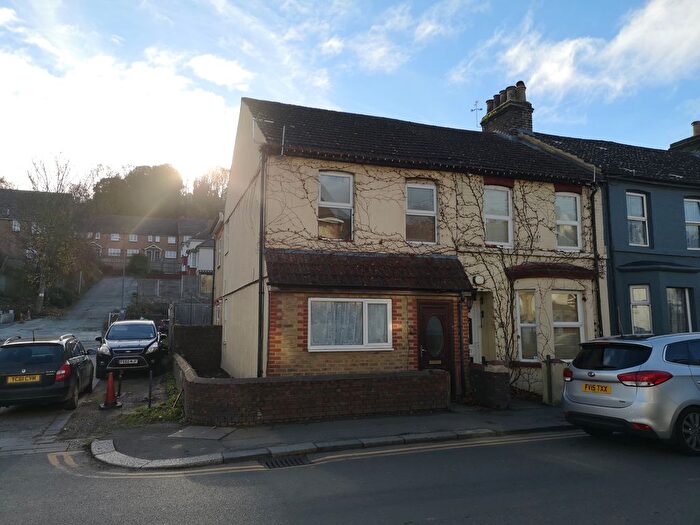 3 Bedroom Terraced House To Rent In Coombe Valley Road, Dover, CT17