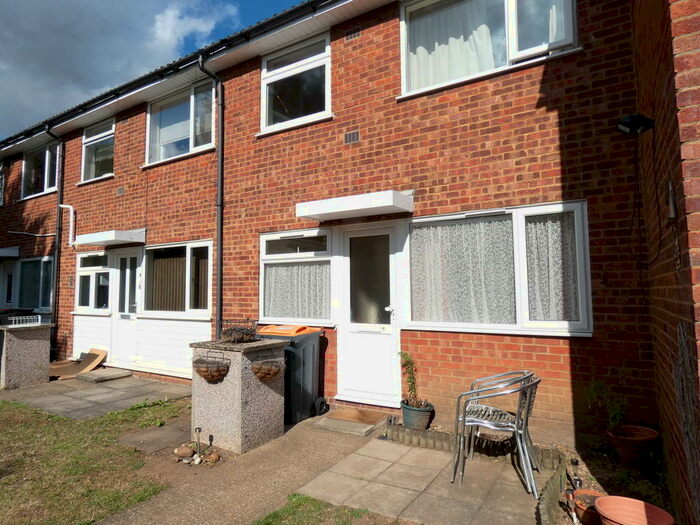 1 Bedroom Ground Flat To Rent In Massey Close, Kempston, MK42