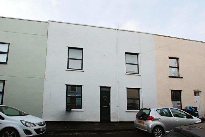 2 Bedroom Terraced House To Rent In Bath Street - Ashton, BS3