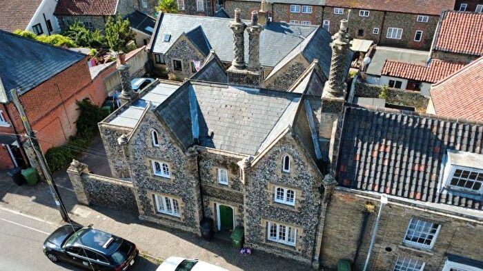4 Bedroom Flat For Sale In Gothic House, Flat Amp;, Old Market Street, Thetford, Norfolk, IP24