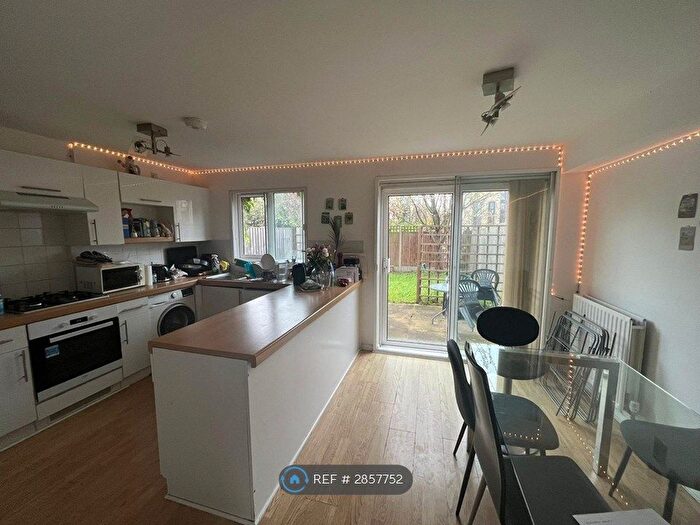 5 Bedroom Terraced House To Rent In Bunning Way, London, N7