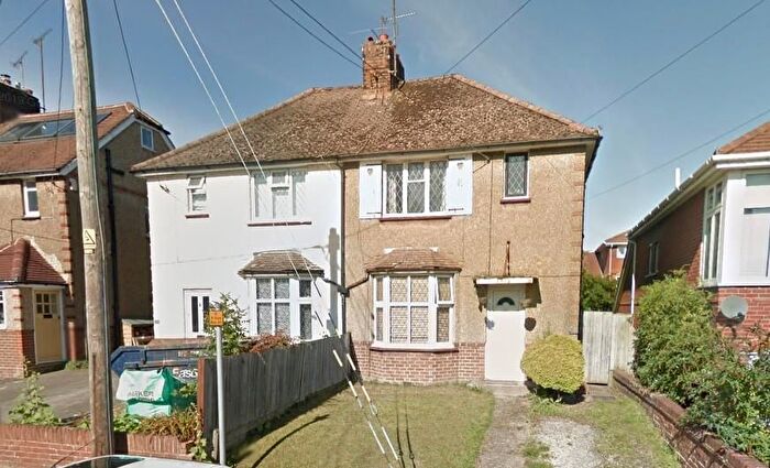 1 Bedroom Flat To Rent In Gordon Road, Haywards Heath, West Sussex, RH16