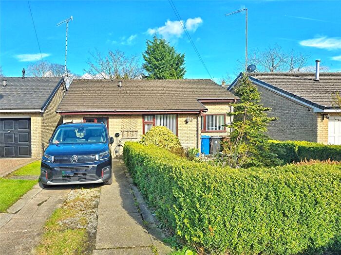 3 Bedroom Detached House For Sale In Sunnybank Close, Helmshore, Rossendale, BB4