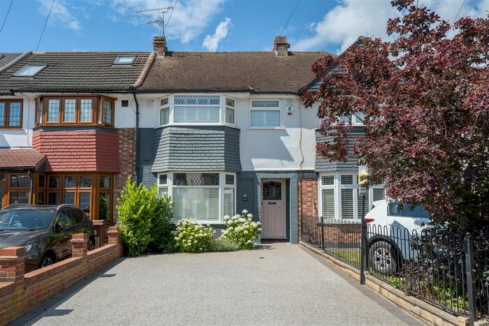 3 Bedroom Terraced House To Rent In Drysdale Avenue, London, E4