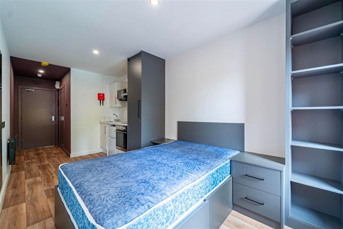 Studio To Rent In Pershore Road, Stirchley, Birmingham, B30