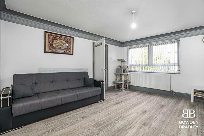 3 Bedroom Terraced House For Sale In Warren Gardens, Stratford, E15