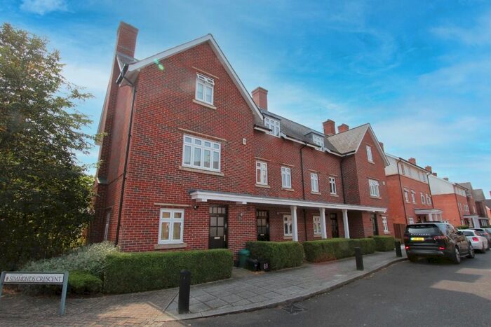 4 Bedroom Town House To Rent In Gabriels Square, Lower Earley, Reading, RG6