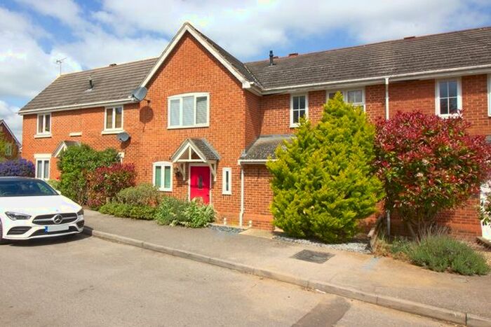 2 Bedroom End Of Terrace House To Rent In Oriel Close, Wolverton, Milton Keynes, MK12