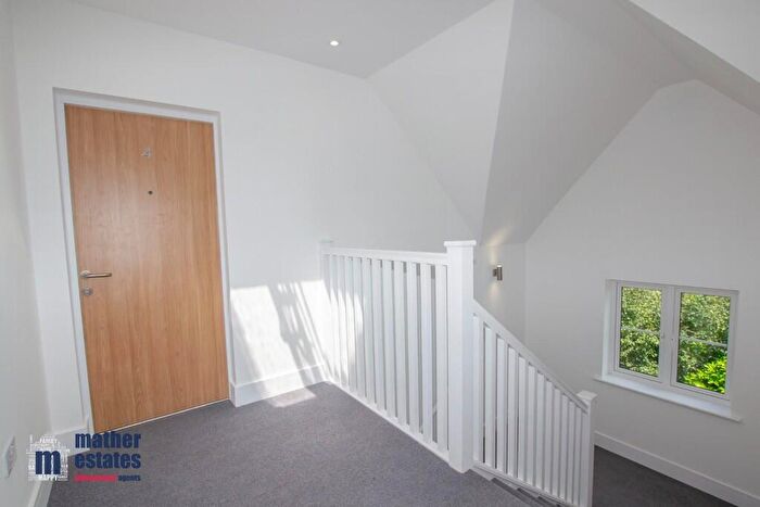 2 Bedroom Apartment To Rent In London Road, Knebworth, SG3