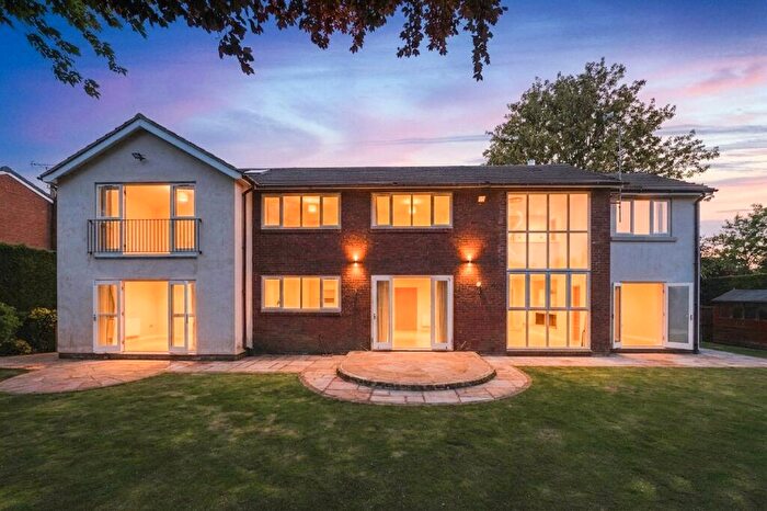 4 Bedroom Detached House For Sale In Southlands, Holmes Chapel, CW4
