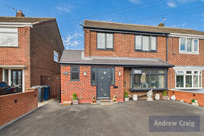 3 Bedroom Semi-detached House For Sale In Rembrandt Avenue, South Shields, NE34