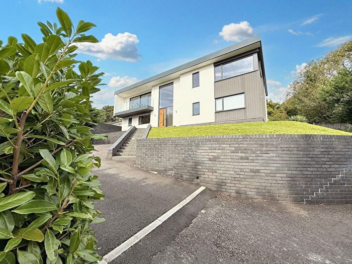 5 Bedroom Property For Sale In Sunny Bank Terrace, Machen, CF83