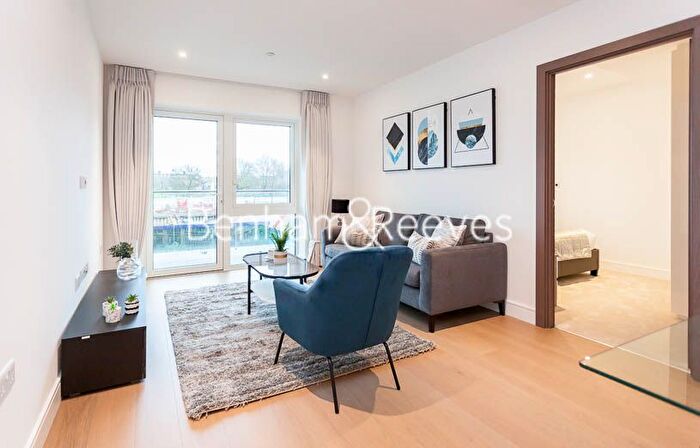 1 Bedroom Flat To Rent In Fulham Reach, Hammersmith, W6