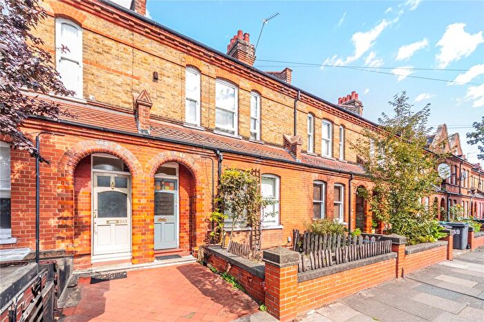 3 Bedroom Terraced House For Sale In Gladstone Avenue, Wood Green, London, N22