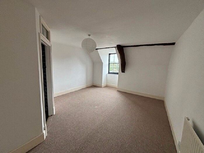 2 Bedroom Cottage To Rent In Dinefwr Courtyard, Llandeilo, Carmarthenshire., SA19