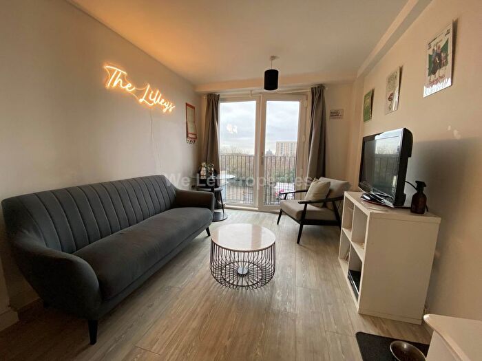 1 Bedroom Flat To Rent In Middlewood Plaza, Craven Street, M5