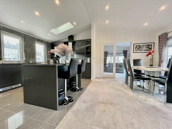 2 Bedroom Bungalow For Sale In Willow Park, Burnhouse, KA15