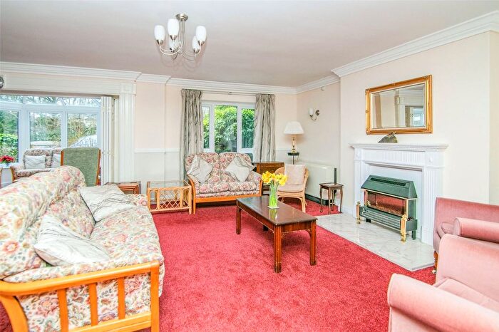 1 Bedroom Flat For Sale In Penhaligon Court, Truro, Cornwall, TR1