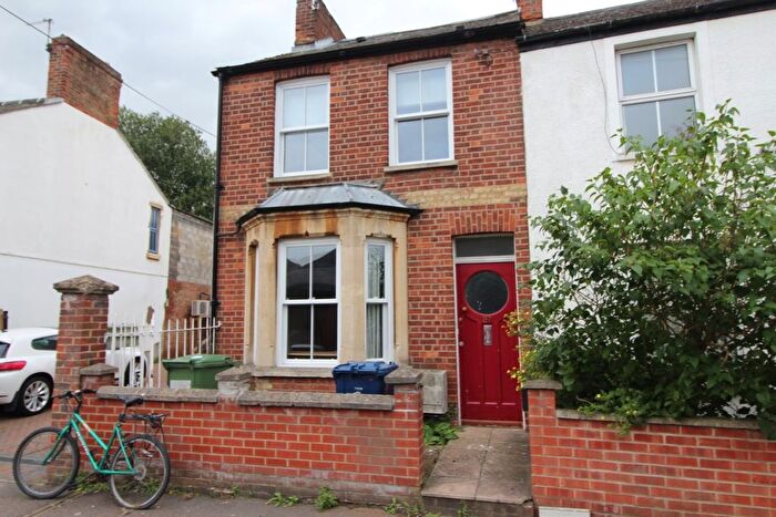 4 Bedroom Terraced House To Rent In Temple Street, Oxford, OX4