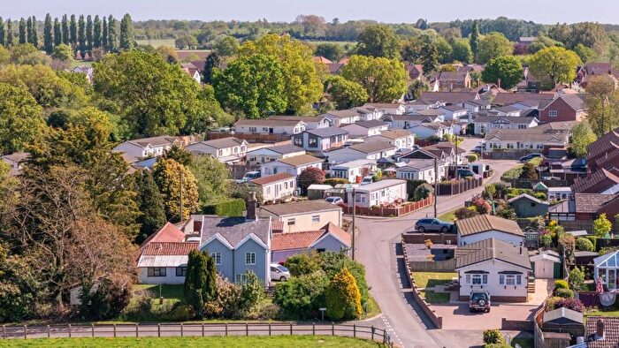 2 Bedroom Park Home For Sale In Attleborough, Norfolk, NR17