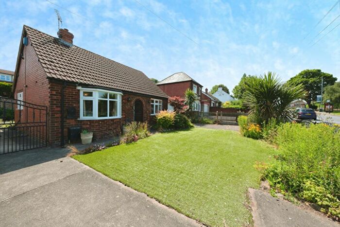2 Bedroom Bungalow For Sale In Leeming Lane North, Mansfield, NG19