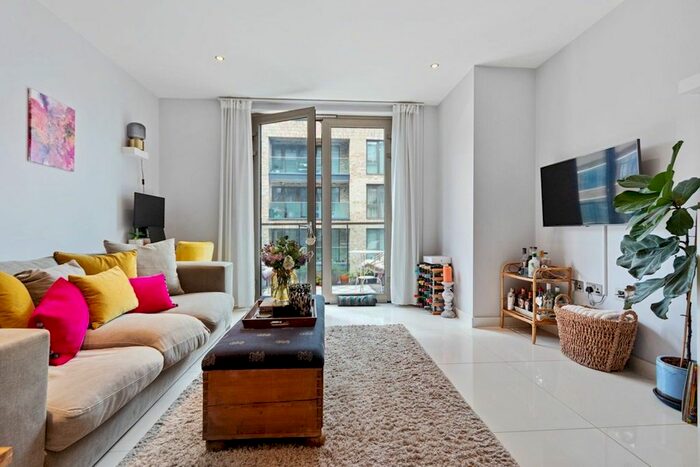 1 Bedroom Flat To Rent In Grange Gardens, Bermondsey, SE1