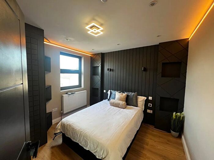2 Bedroom Flat To Rent In Canterbury Road, Croydon, CR0