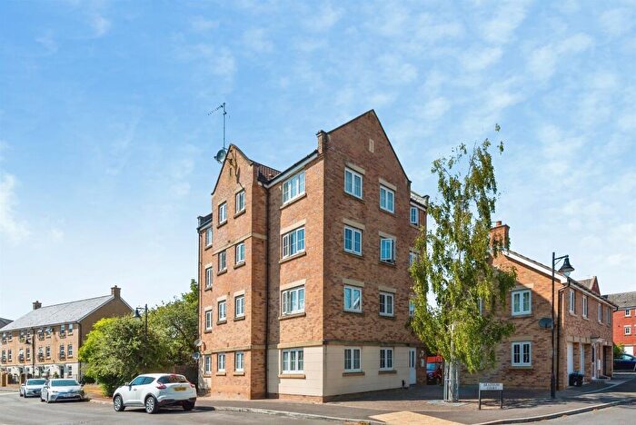 2 Bedroom Apartment For Sale In Bradshaw Court, Swindon, SN25
