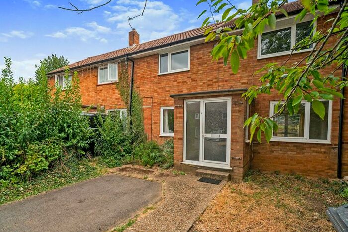 3 Bedroom House To Rent In Blackthorne Close, Hatfield, AL10