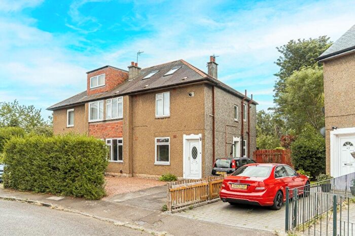 2 Bedroom Flat For Sale In Colinton Mains Green, Edinburgh, EH13