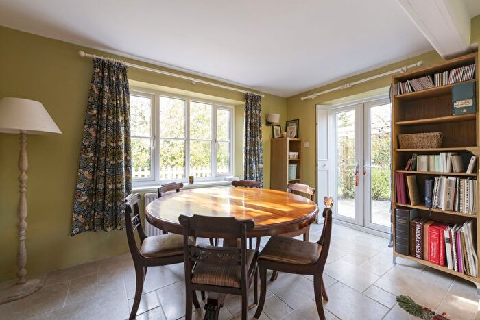 4 Bedroom Detached House For Sale In Mill Lane, Chetnole, DT9