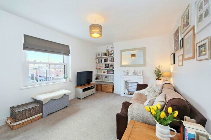 2 Bedroom Apartment To Rent In Westcombe Hill London, SE3
