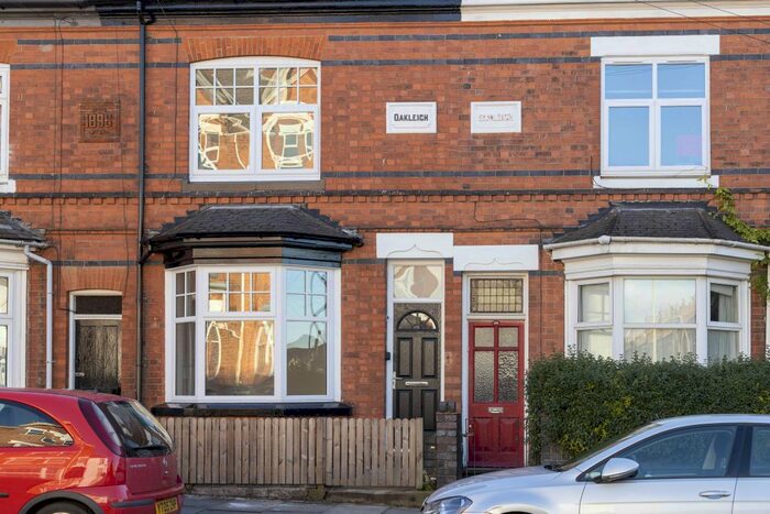 3 Bedroom Terraced House To Rent In Clarendon Park Road, Leicester, Leicestershire, LE2