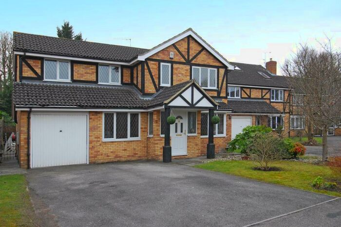 4 Bedroom Detached House To Rent In Virginia Water, Surrey, GU25