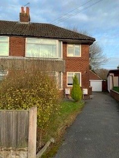 1 Bedroom Flat To Rent In Taunton Drive, Aintree, L10