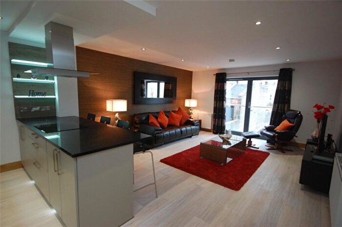 2 Bedroom Flat To Rent In Beaconsfield Mews, West End, Aberdeen, AB15