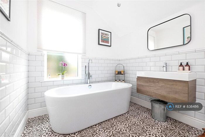 3 Bedroom Terraced House To Rent In Victoria Road, Bromley, BR2